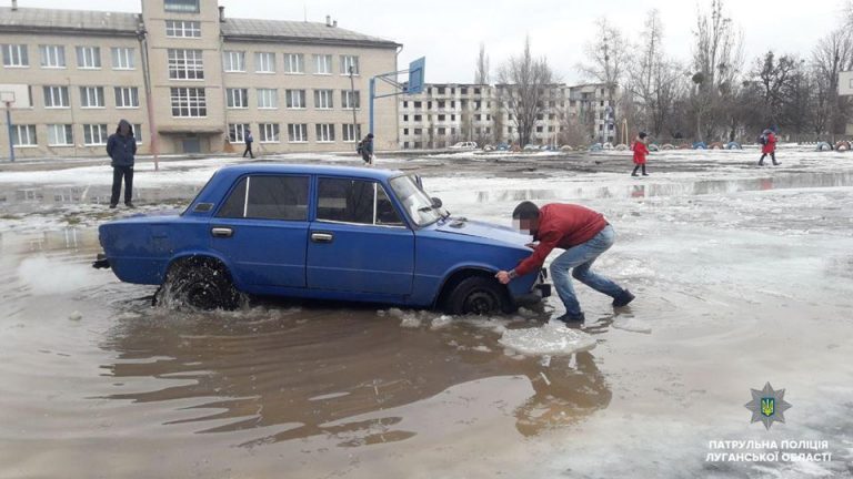 Приснилось что утонул автомобиль